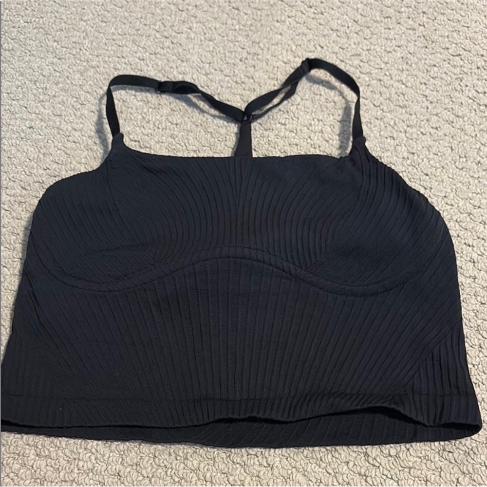 Black lululemon tank top